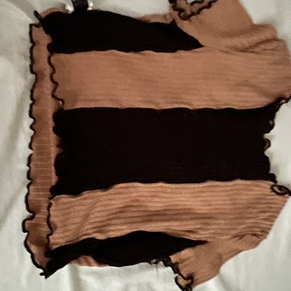 It’s light and it’s a cute tight shirt